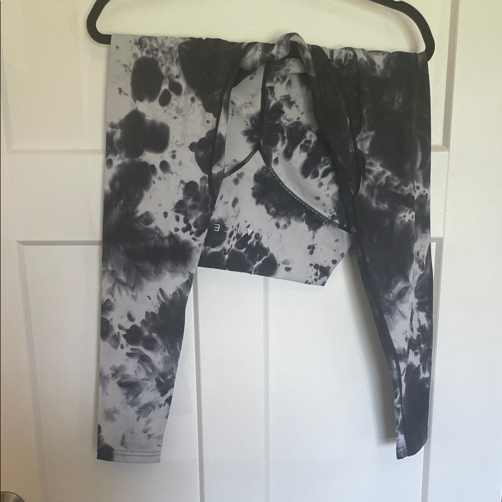 Tie-Dye Vitality Leggings